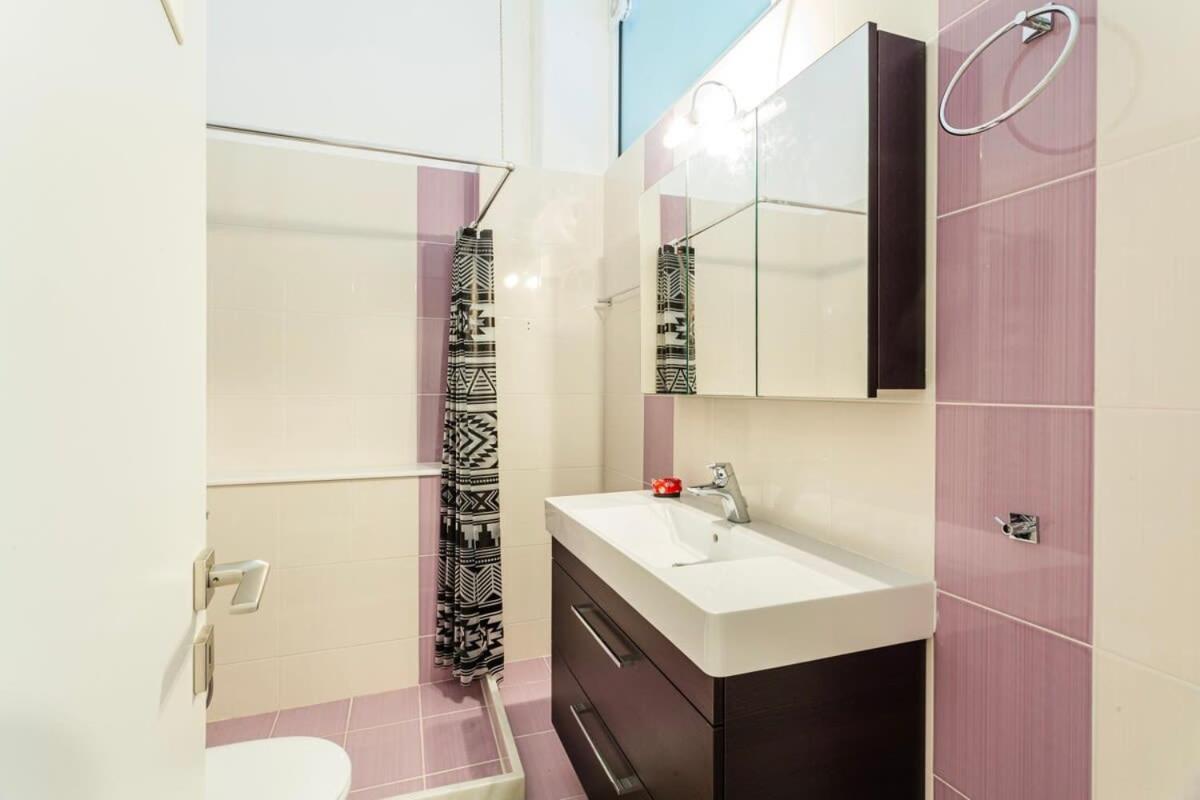 Kalamata Rose Nest - Urban Comfy Escape Екстер'єр фото