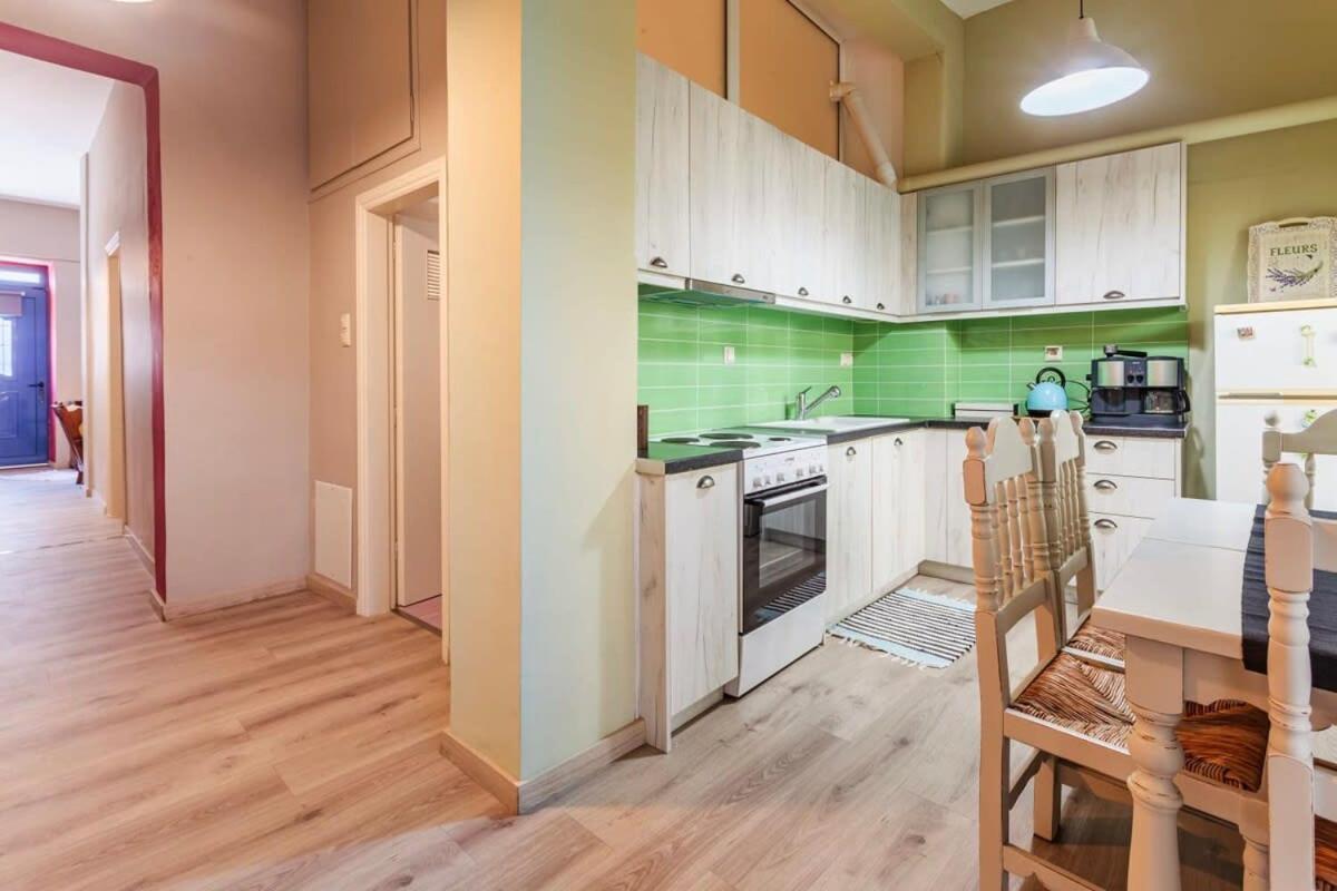 Kalamata Rose Nest - Urban Comfy Escape Екстер'єр фото